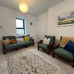 Sunberry 2 Bright Modern Entire Home, *