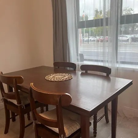 Sunberry 2 Bright Modern Entire Home,