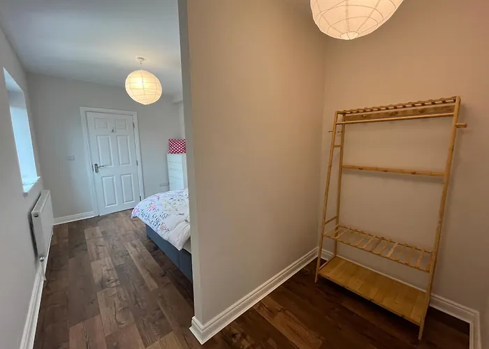 펜션 Sunberry 2 Bright Modern Entire Home, Headford